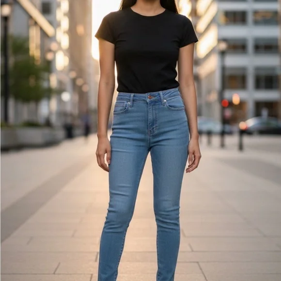 Universal Thread High Rise Skinny Jeans Light Blue Faded Women’s 6/28 Long - Picture 3 of 16